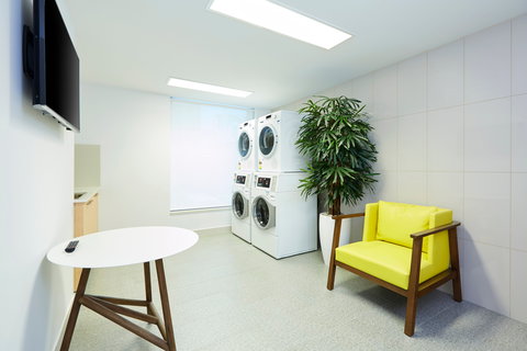 Holiday Inn Express Brisbane Central - Maitland Accommodation 17