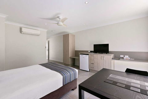 Econo Lodge Beachside - Maitland Accommodation 6