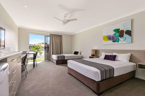 Econo Lodge Beachside - Maitland Accommodation 10