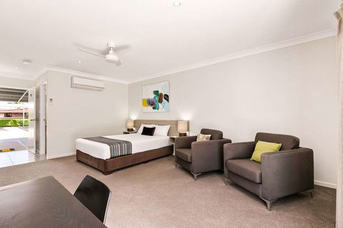 Econo Lodge Beachside - Maitland Accommodation 14