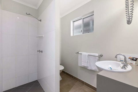 Econo Lodge Beachside - Maitland Accommodation 16