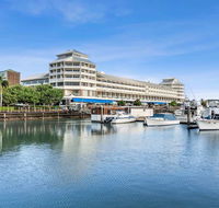 Shangri-La Hotel The Marina - Maitland Accommodation