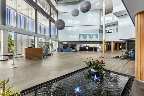 Shangri-La Hotel, The Marina - Maitland Accommodation 3