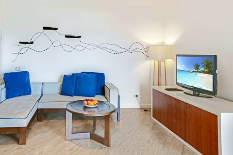 Shangri-La Hotel, The Marina - Maitland Accommodation 4