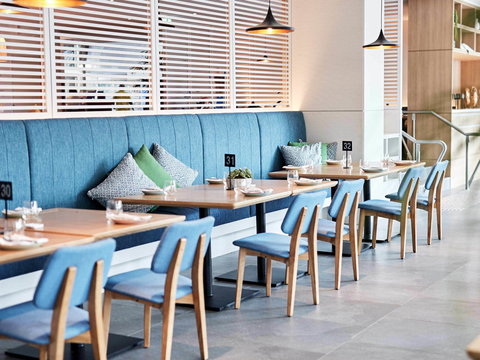 Novotel Cairns Oasis Resort - Maitland Accommodation 12