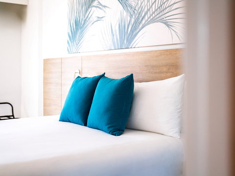 Novotel Cairns Oasis Resort - Maitland Accommodation 15