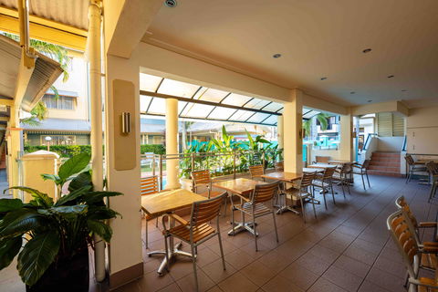 Cairns Queenscourt - Maitland Accommodation 5