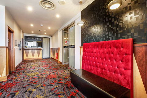 Nightcap At Findon Hotel - Maitland Accommodation 2