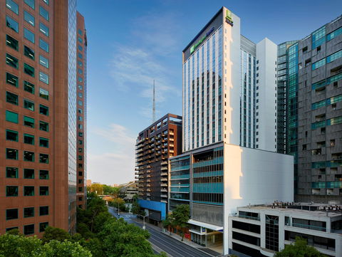 Holiday Inn Express Melbourne Southbank - Maitland Accommodation 0