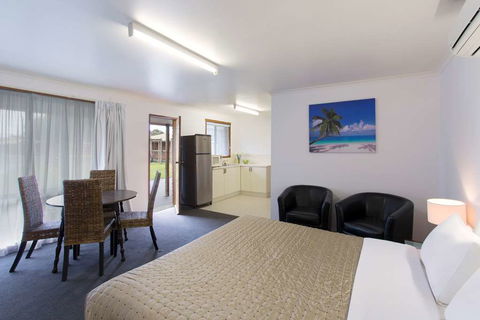 Best Western Colonial Village Motel - Maitland Accommodation 1