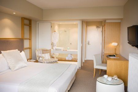 Deep Blue Hotel & Hot Springs - Maitland Accommodation 2