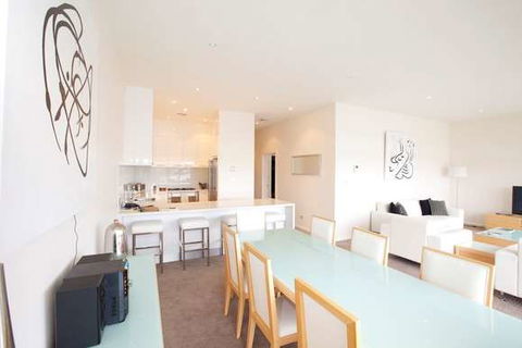 York Cove - Maitland Accommodation 10