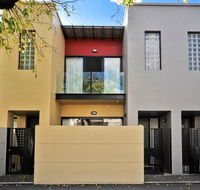 RNR Apartments Adelaide - Maitland Accommodation