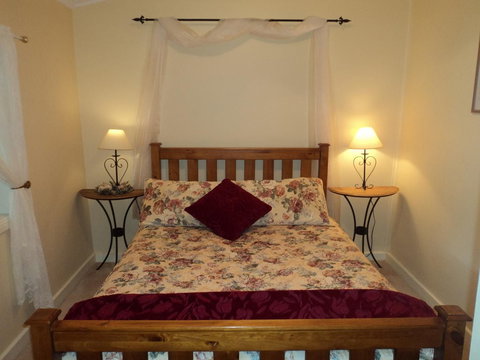 Greenocks Old Telegraph Station - Maitland Accommodation 2