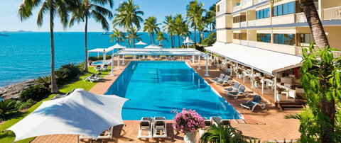 Coral Sea Resort - Maitland Accommodation 2