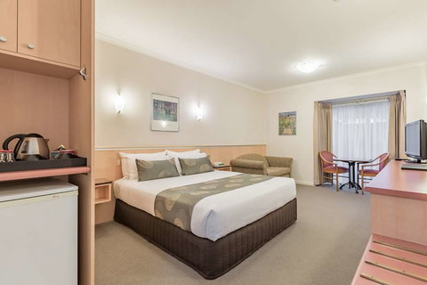 Waverley International Hotel - Maitland Accommodation 1