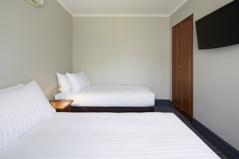 Brassey Hotel - Managed By Doma Hotels - Maitland Accommodation 9
