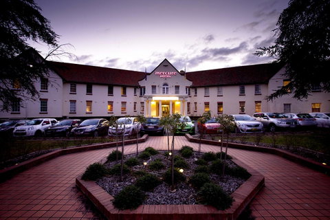 Mercure Canberra - Maitland Accommodation 23