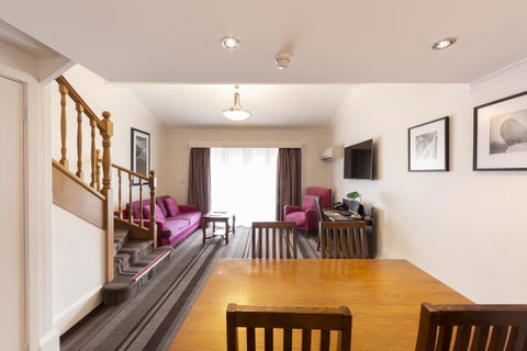 Mercure Canberra - Maitland Accommodation 18