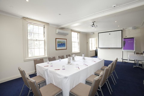 Mercure Canberra - Maitland Accommodation 37