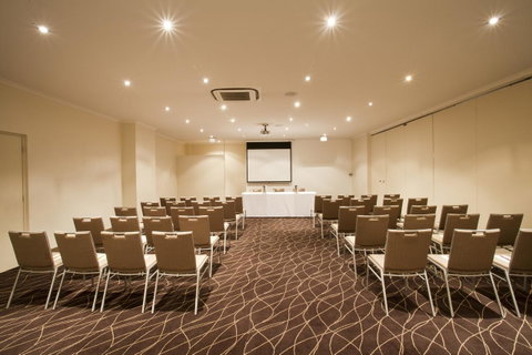 Mercure Canberra - Maitland Accommodation 39