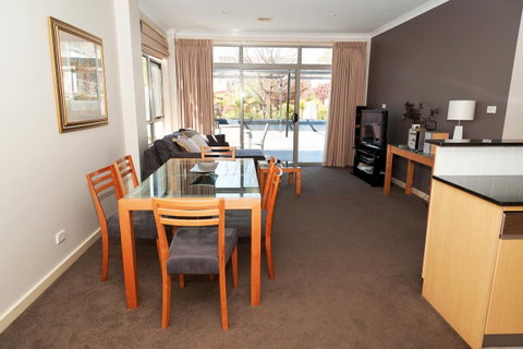 CityStyle Apartments - Maitland Accommodation 5