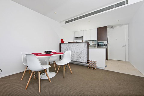 Realm Park 39 Barton ACT - Maitland Accommodation 6