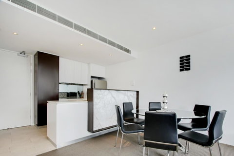 Realm Park 39 Barton ACT - Maitland Accommodation 32