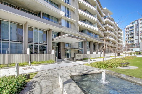 Realm Park 39 Barton ACT - Maitland Accommodation 40