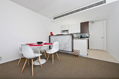 Realm Park 39 Barton ACT - Maitland Accommodation 12