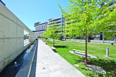 Realm Park 39 Barton ACT - Maitland Accommodation 24