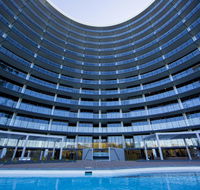 Accommodate Canberra - Manhattan on the Park - Maitland Accommodation