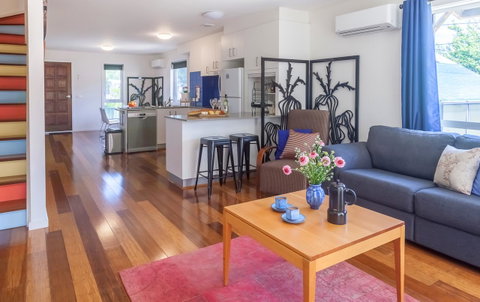 One Of A Kind Apartments - Maitland Accommodation 27