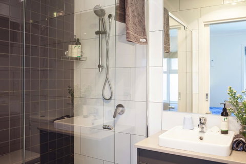 One Of A Kind Apartments - Maitland Accommodation 14