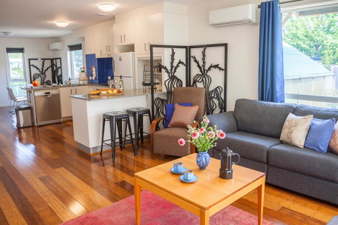 One Of A Kind Apartments - Maitland Accommodation 31