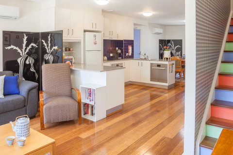 One Of A Kind Apartments - Maitland Accommodation 25