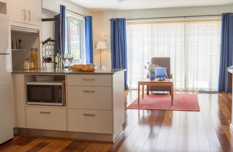 One Of A Kind Apartments - Maitland Accommodation 32