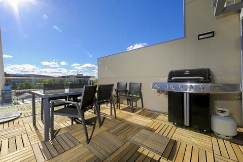 Mode 220 Braddon ACT - Maitland Accommodation 9