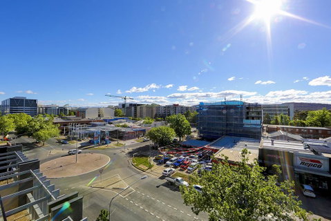 Mode 220 Braddon ACT - Maitland Accommodation 10