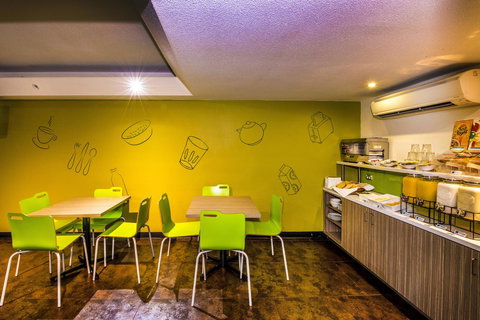 Ibis Budget Canberra - Maitland Accommodation 11