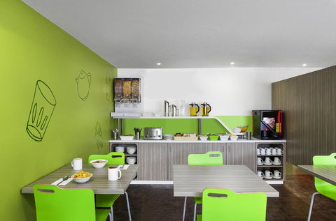 Ibis Budget Canberra - Maitland Accommodation 12