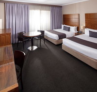 Quality Hotel Dickson - Maitland Accommodation
