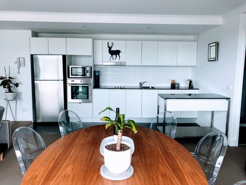 Staying Places - The Avenue - Maitland Accommodation 7