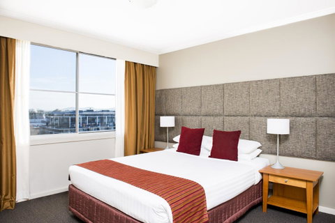 Mantra On Northbourne - Maitland Accommodation 12