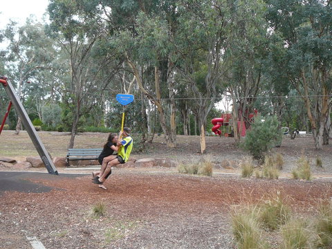 3BR Executive Apartment With Lake And Mountain Views - Maitland Accommodation 15