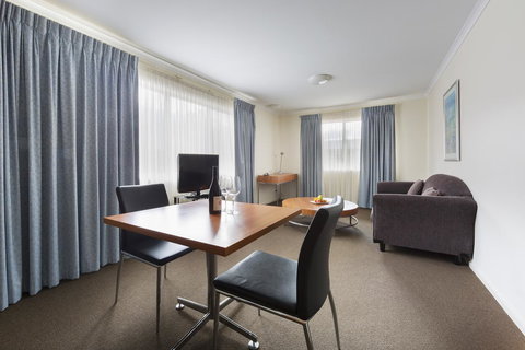 Ramada Encore Belconnen - Maitland Accommodation 10
