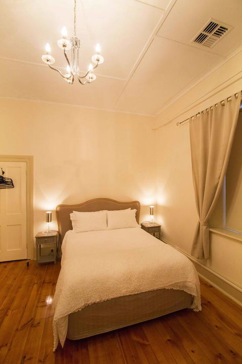 Wellington Courthouse - Maitland Accommodation 1