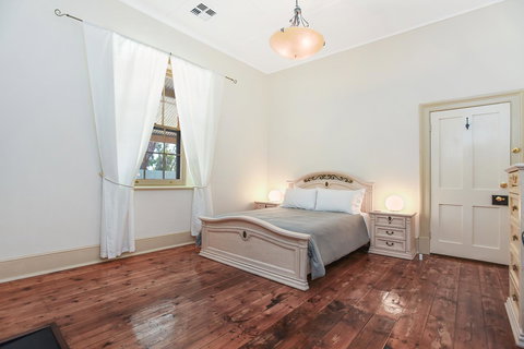 Wellington Courthouse - Maitland Accommodation 4