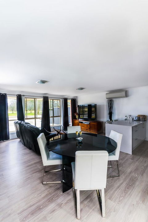Lure Bed And Breakfast - Maitland Accommodation 1