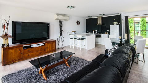 Lure Bed And Breakfast - Maitland Accommodation 0